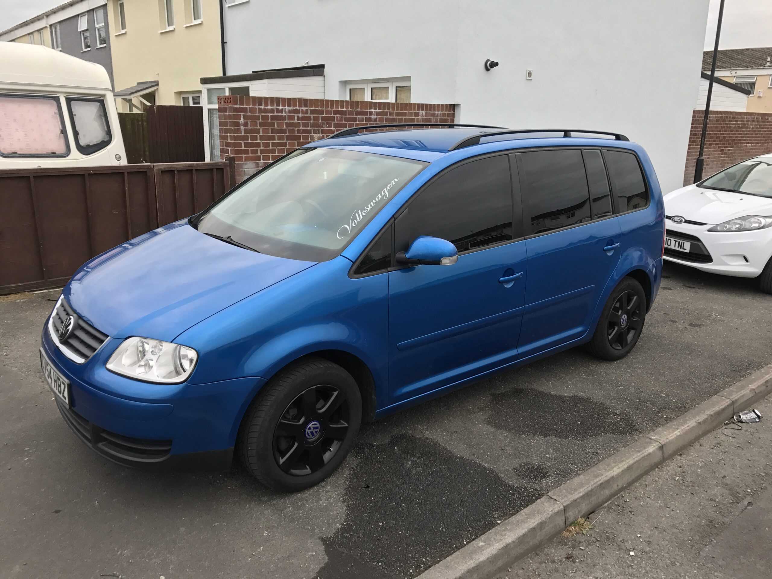 Expert window tinting in Shaftesbury - privacy film